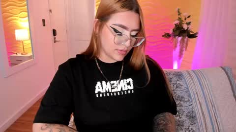 Snapshot of jasmiinevans chatting on March 11, 2025, 8:09 pm Jasmin Evans online show from March 11, 2025, 8:09 pm