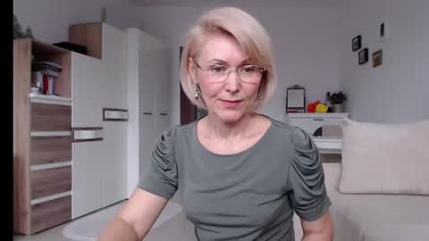 Jasmin room for people 40 online show from January 27, 2025, 2:02 pm