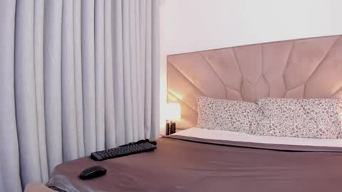 Snapshot of jasmin_melons chatting on November 27, 2025, 4:03 am jasmin_melons online show from November 27, 2025, 4:03 am