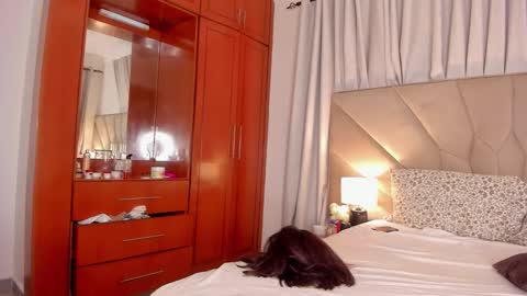 jasmin_melons online show from March 20, 2026, 3:00 am