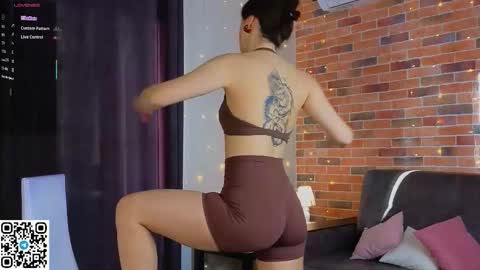 Chloe online show from December 16, 2025, 6:29 am