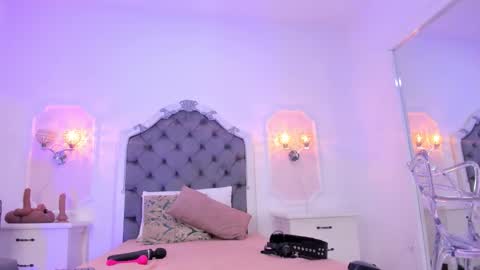 Jasmine online show from September 12, 2025, 3:17 am