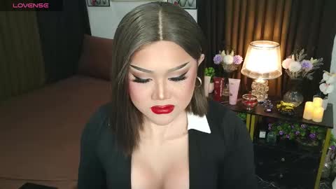 Jasmine Brandy online show from September 22, 2025, 12:18 pm