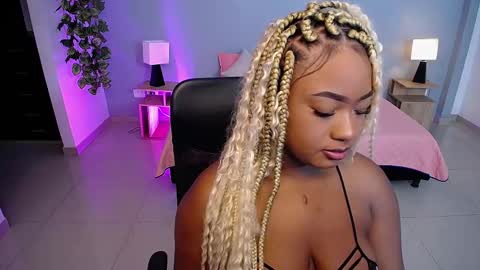 Snapshot of jasminecampbell chatting on February 5, 2026, 1:27 pm Instagram jasminecampbell1 online show from February 5, 2026, 1:27 pm