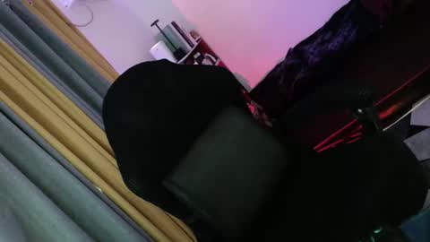 lavander  not for free show  online show from April 9, 2026, 6:19 am