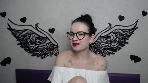 JasmineKouch online show from October 16, 2025, 5:36 pm