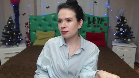 JasmineKouch online show from January 12, 2026, 6:35 pm