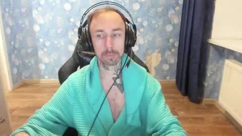 Snapshot of jasonwaker chatting on October 14, 2025, 9:37 pm jasonwaker online show from October 14, 2025, 9:37 pm