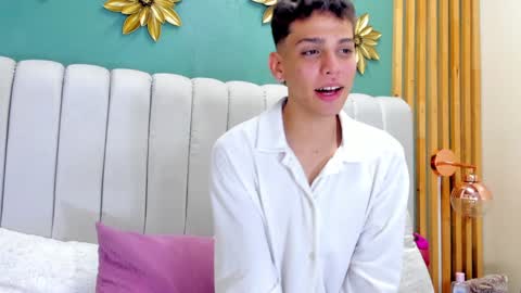 Snapshot of jasson_smit chatting on December 7, 2024, 1:51 pm J A S S O N online show from December 7, 2024, 1:51 pm