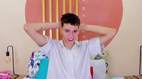 Snapshot of jasson_smit chatting on December 16, 2024, 1:22 pm J A S S O N online show from December 16, 2024, 1:22 pm