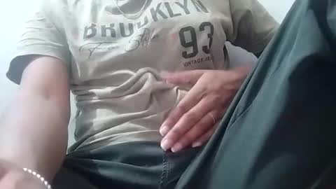 jasspreettt online show from April 17, 2026, 4:26 am