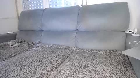 Javier  online show from December 5, 2024, 7:38 pm