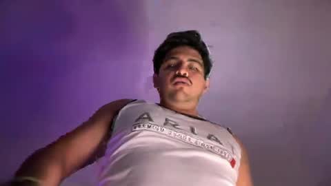 javiermichi online show from September 28, 2025, 6:41 am