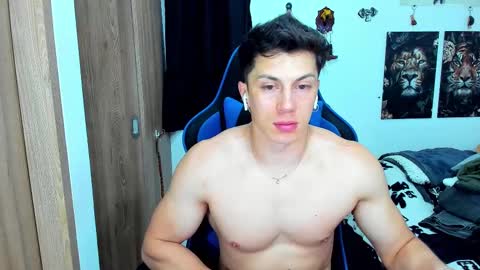 Javier online show from February 17, 2025, 1:25 am