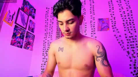 Jax and Jinx online show from April 10, 2026, 1:33 am