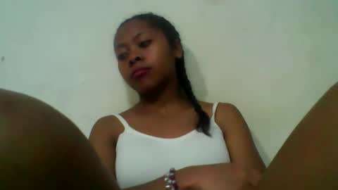 jayalydiah online show from November 14, 2025, 7:12 pm