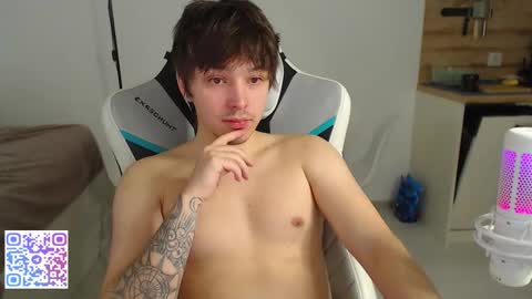 Jayce online show from December 1, 2025, 9:03 am