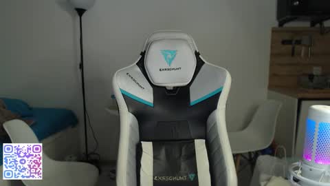 Snapshot of jayce_icestone chatting on February 7, 2026, 10:13 pm Jayce online show from February 7, 2026, 10:13 pm