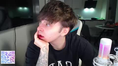 Jayce online show from April 6, 2026, 11:22 am