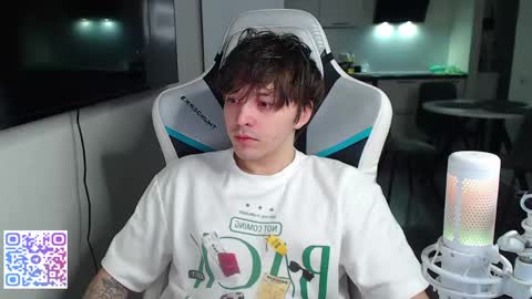 Jayce online show from June 3, 2026, 11:21 pm