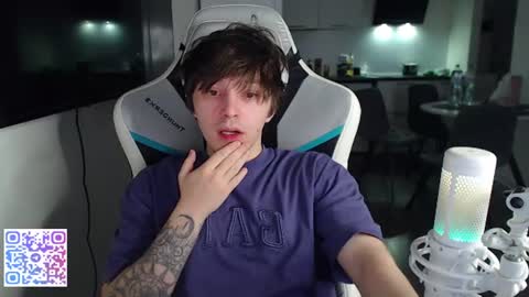 Jayce online show from June 24, 2026, 4:28 pm