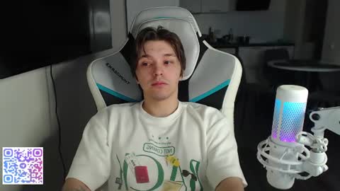 Jayce online show from July 6, 2026, 3:03 am