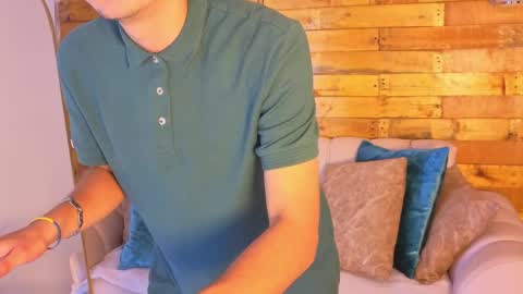 JONATHAN online show from April 24, 2026, 3:03 pm