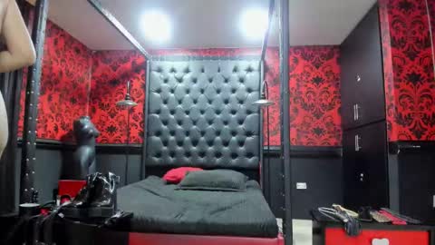 jaylen_bdsm online show from February 9, 2026, 11:47 am