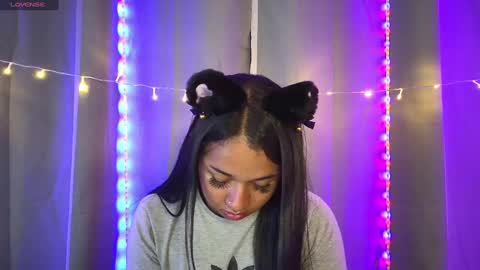 jaziel_wilsoon online show from December 4, 2024, 2:09 am