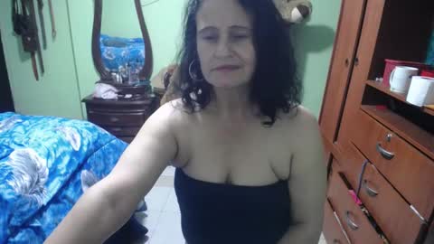 Snapshot of jazmin_rios chatting on February 22, 2025, 3:01 am jazmim online show from February 22, 2025, 3:01 am