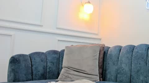 Jasmine  online show from February 17, 2025, 6:42 am