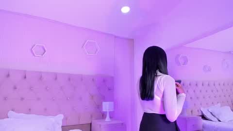 Jazminrusso  online show from February 6, 2026, 5:34 am