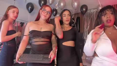 Jazminrusso  online show from April 23, 2026, 6:03 am