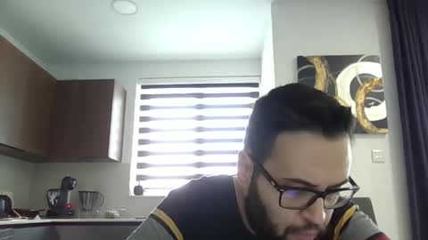 Josbon23 online show from April 13, 2026, 8:31 am