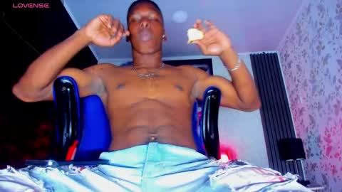 Snapshot of jd_thebaby chatting on February 10, 2025, 7:07 pm jd thebaby online show from February 10, 2025, 7:07 pm