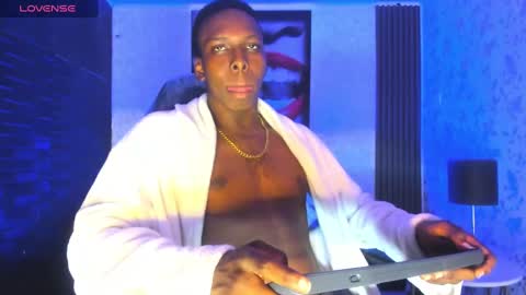 Snapshot of jd_thebaby chatting on March 5, 2025, 12:33 pm jd thebaby online show from March 5, 2025, 12:33 pm