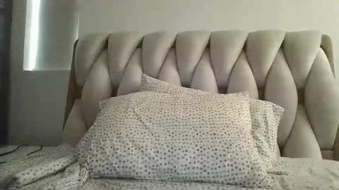 Snapshot of jdlh05 chatting on October 7, 2025, 4:59 pm jdlh05 online show from October 7, 2025, 4:59 pm