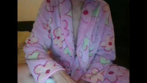 EJ Melody online show from November 1, 2025, 6:54 pm