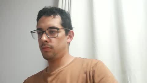 Snapshot of jean_hard_ chatting on November 18, 2025, 5:23 am jean_hard_ online show from November 18, 2025, 5:23 am