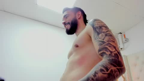 JEAN online show from April 10, 2026, 7:51 pm