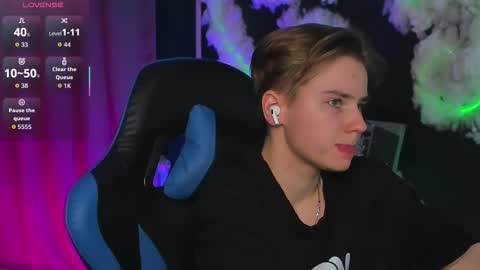 jean_wilsons online show from December 22, 2025, 11:18 am