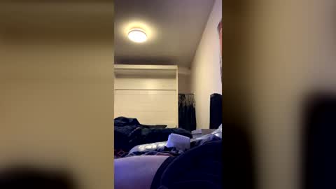 jeancul696969 online show from June 24, 2026, 5:17 am