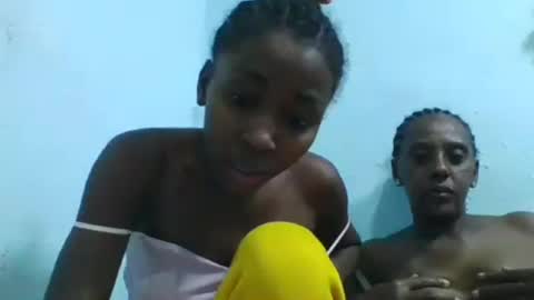 jeanne2526 online show from June 17, 2026, 1:01 pm