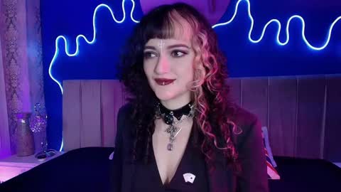 Jean online show from May 26, 2026, 7:54 pm