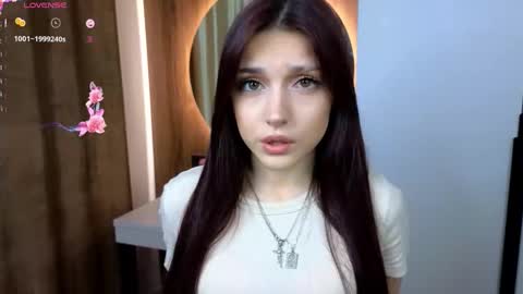 Snapshot of jeanninebeall chatting on February 19, 2026, 3:08 pm Bella online show from February 19, 2026, 3:08 pm