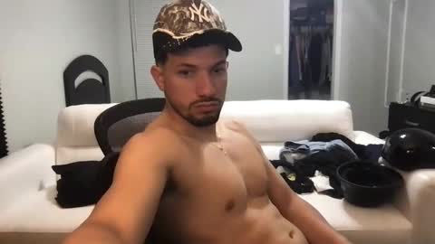 Snapshot of jeanwhitebianco chatting on October 20, 2025, 10:38 am jeanwhitebianco online show from October 20, 2025, 10:38 am