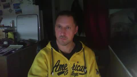 Snapshot of jef74700 chatting on February 16, 2025, 4:53 am Jrme online show from February 16, 2025, 4:53 am