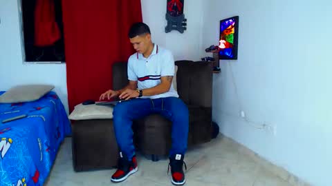 Snapshot of jeffer21_hot chatting on February 19, 2026, 7:26 am jeffer21_hot online show from February 19, 2026, 7:26 am