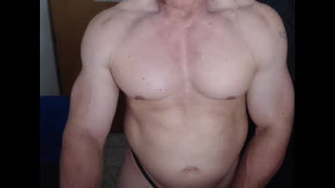 Snapshot of jefmuscletw chatting on February 4, 2026, 4:07 am brayam online show from February 4, 2026, 4:07 am