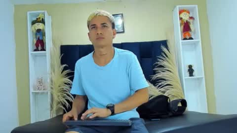 Snapshot of jeic_18 chatting on November 5, 2025, 7:25 pm jeic 18 online show from November 5, 2025, 7:25 pm